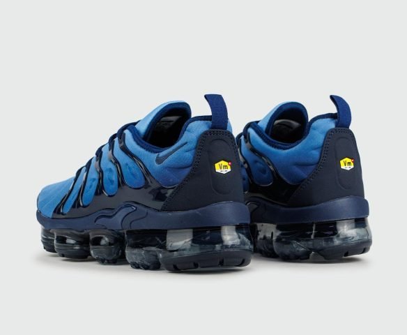 Nike air vapormax photo blue hotsell